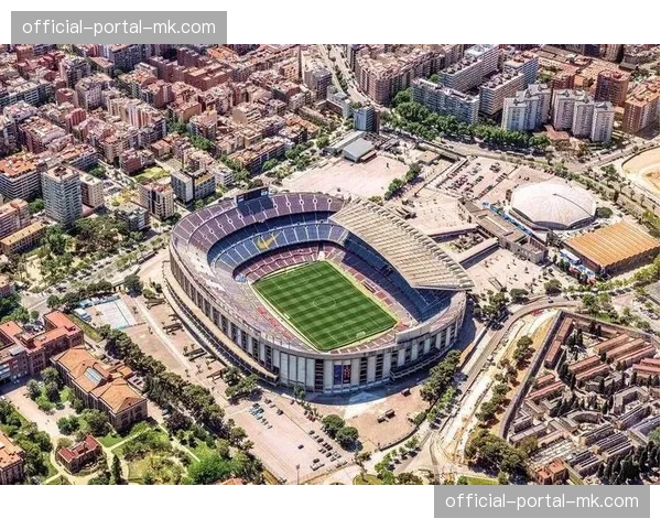 巴塞罗那俱乐部公布诺坎普球场最新改建进度，将增加顶棚